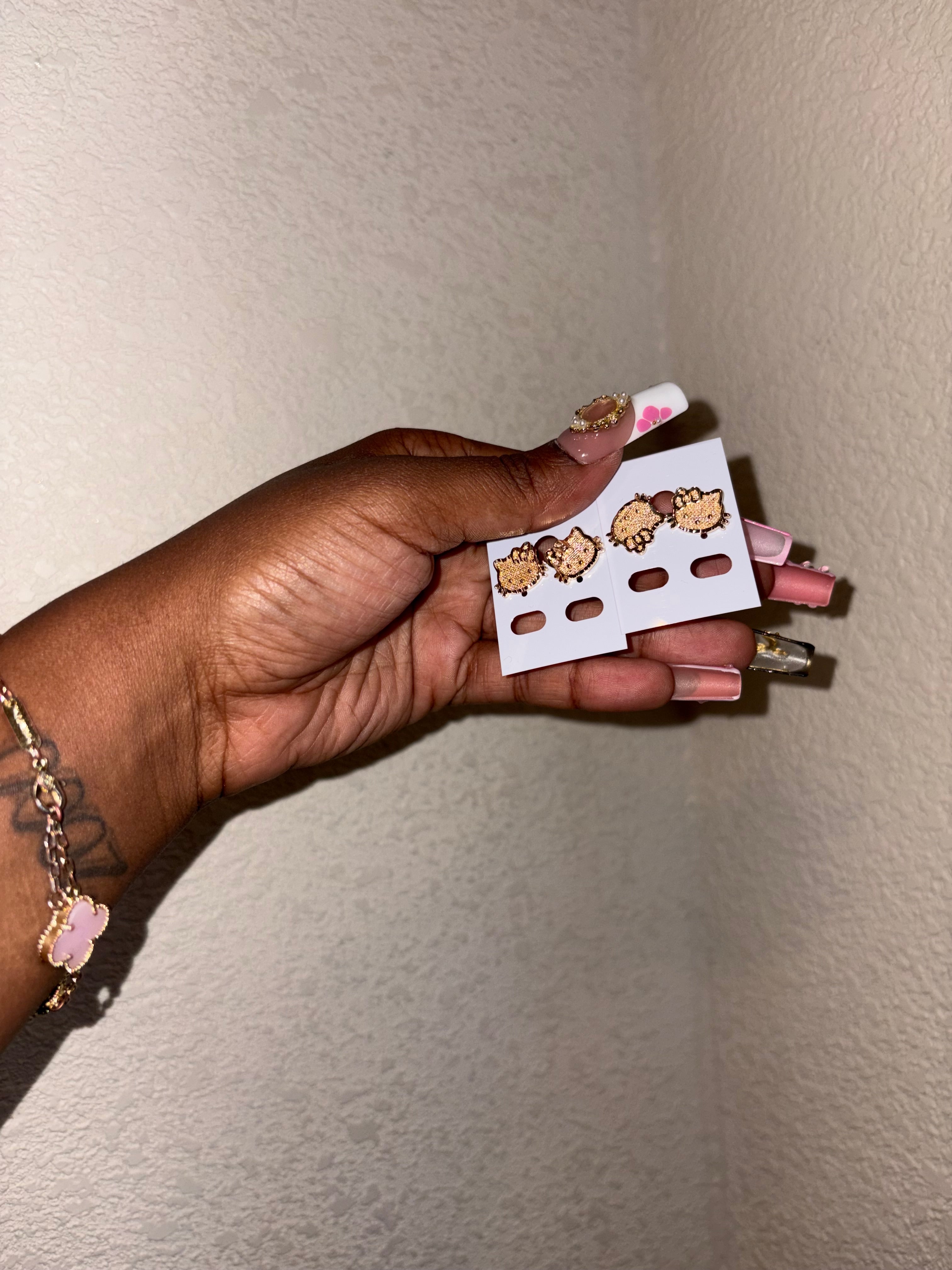 HK Face Earrings