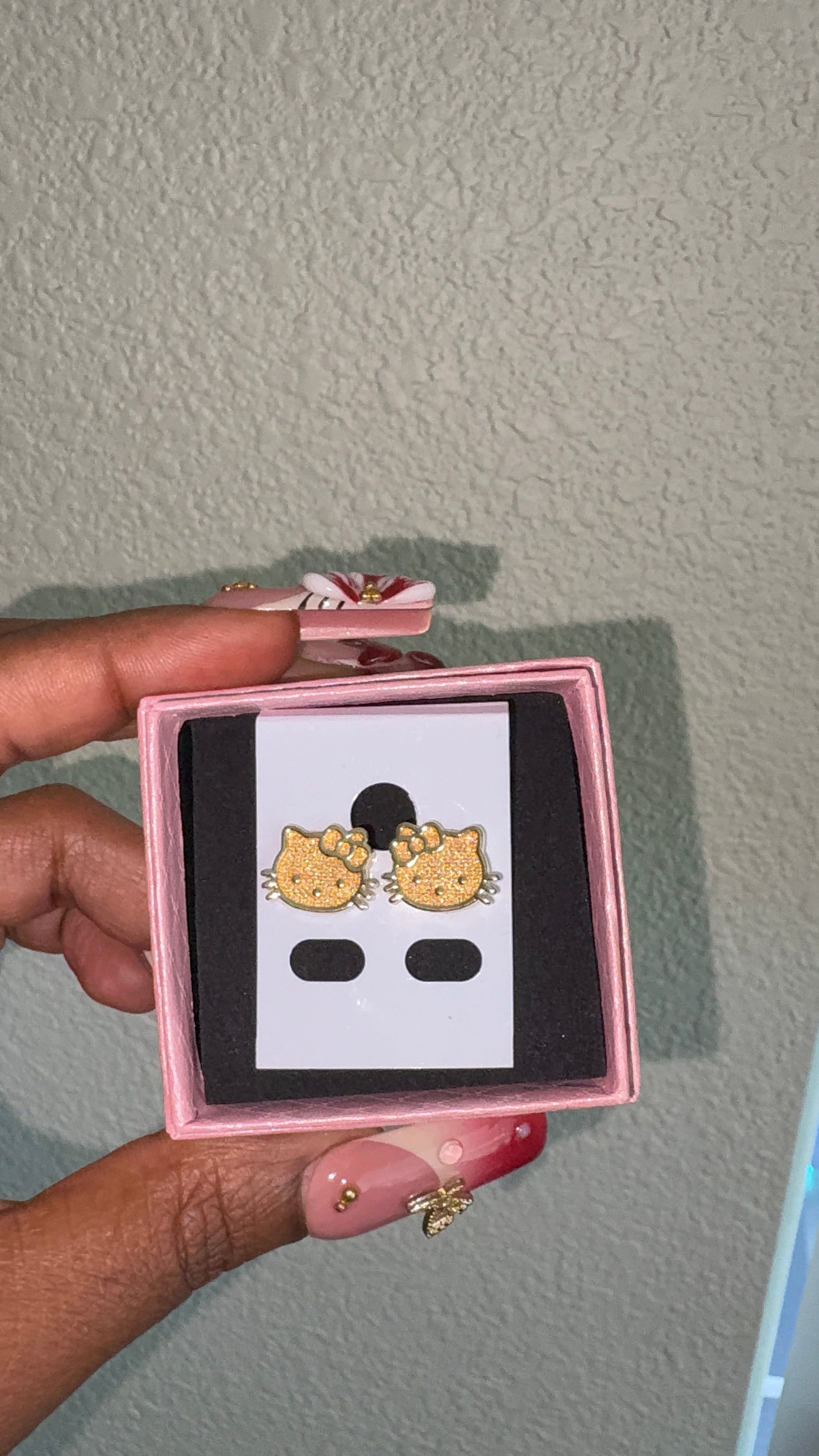 HK Face Earrings