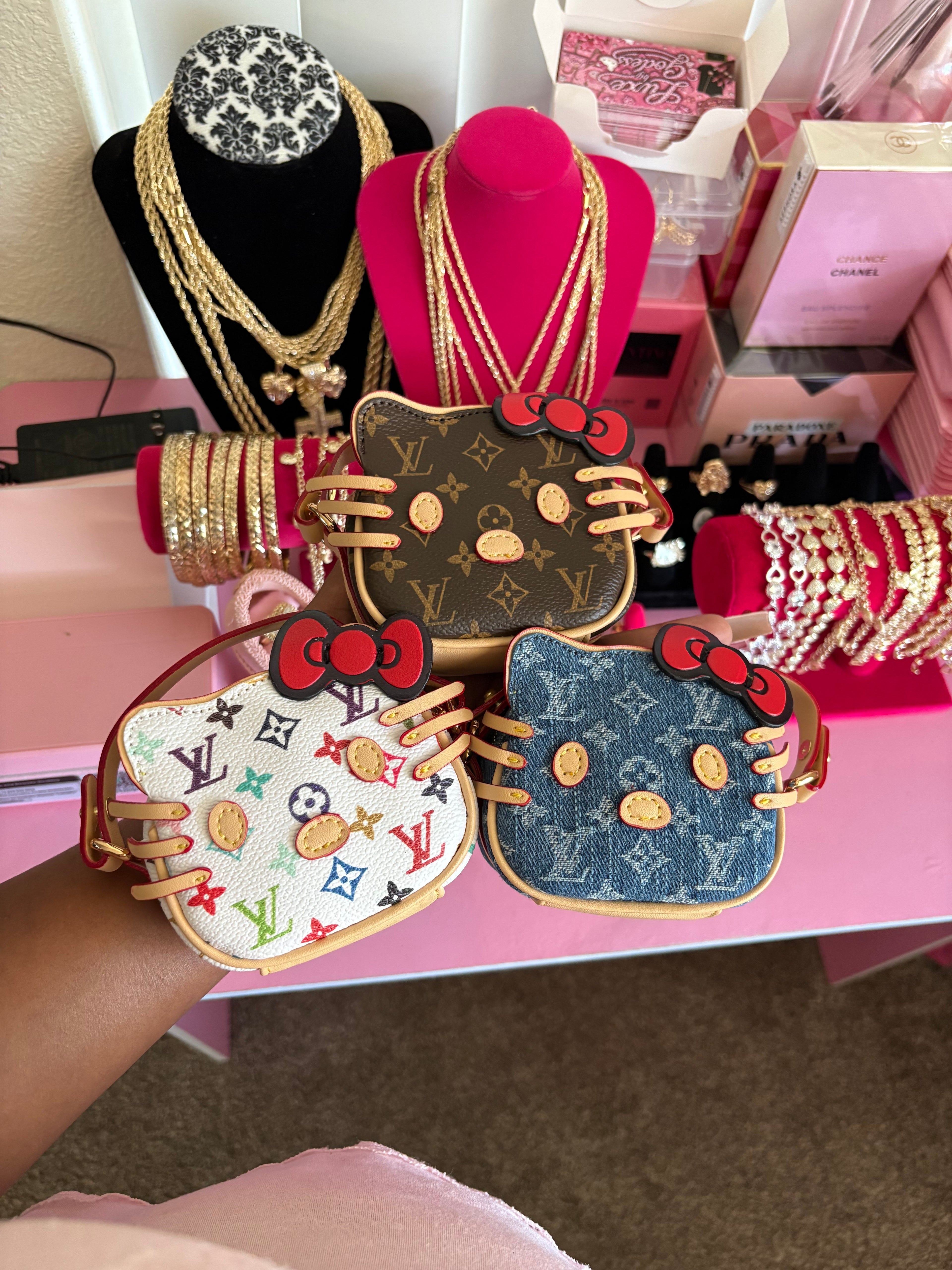 (Preorder) HK LV Mini