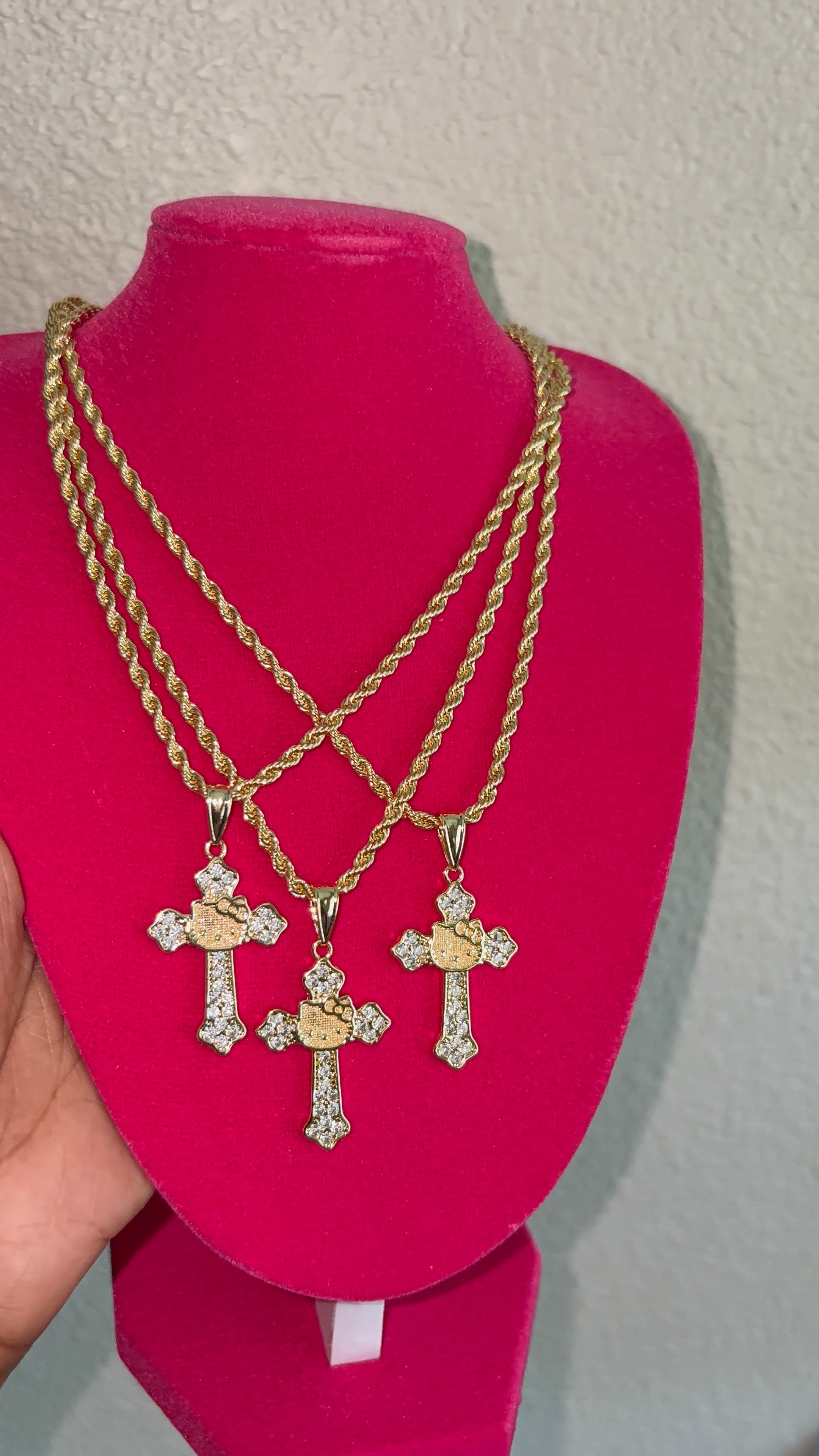 HK Bling Cross chain